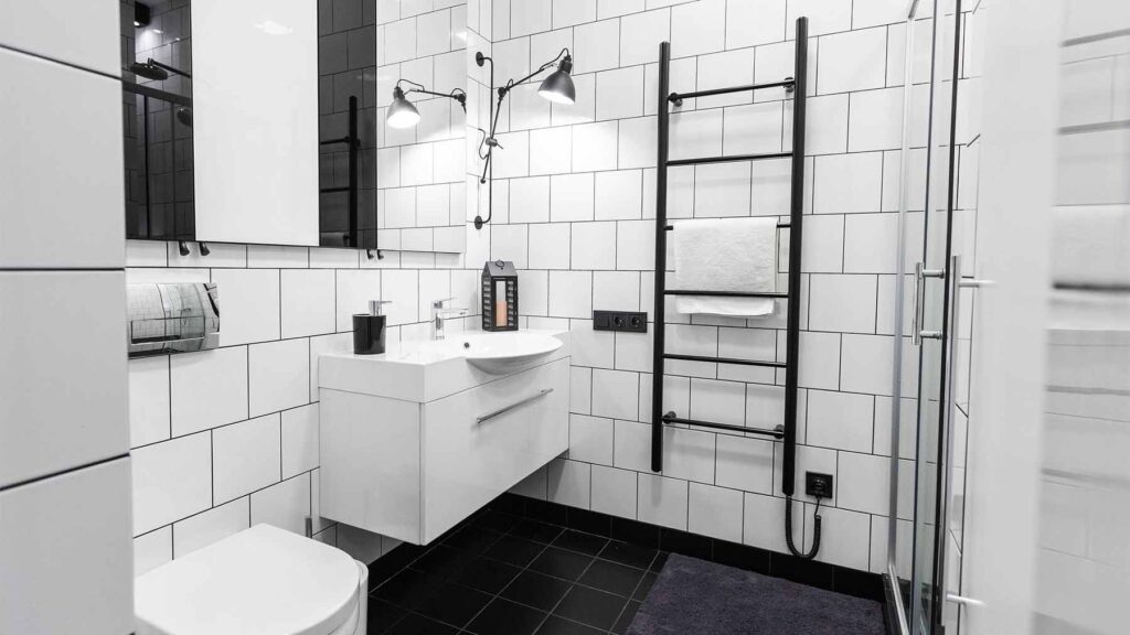 budget-friendly bathroom renovation